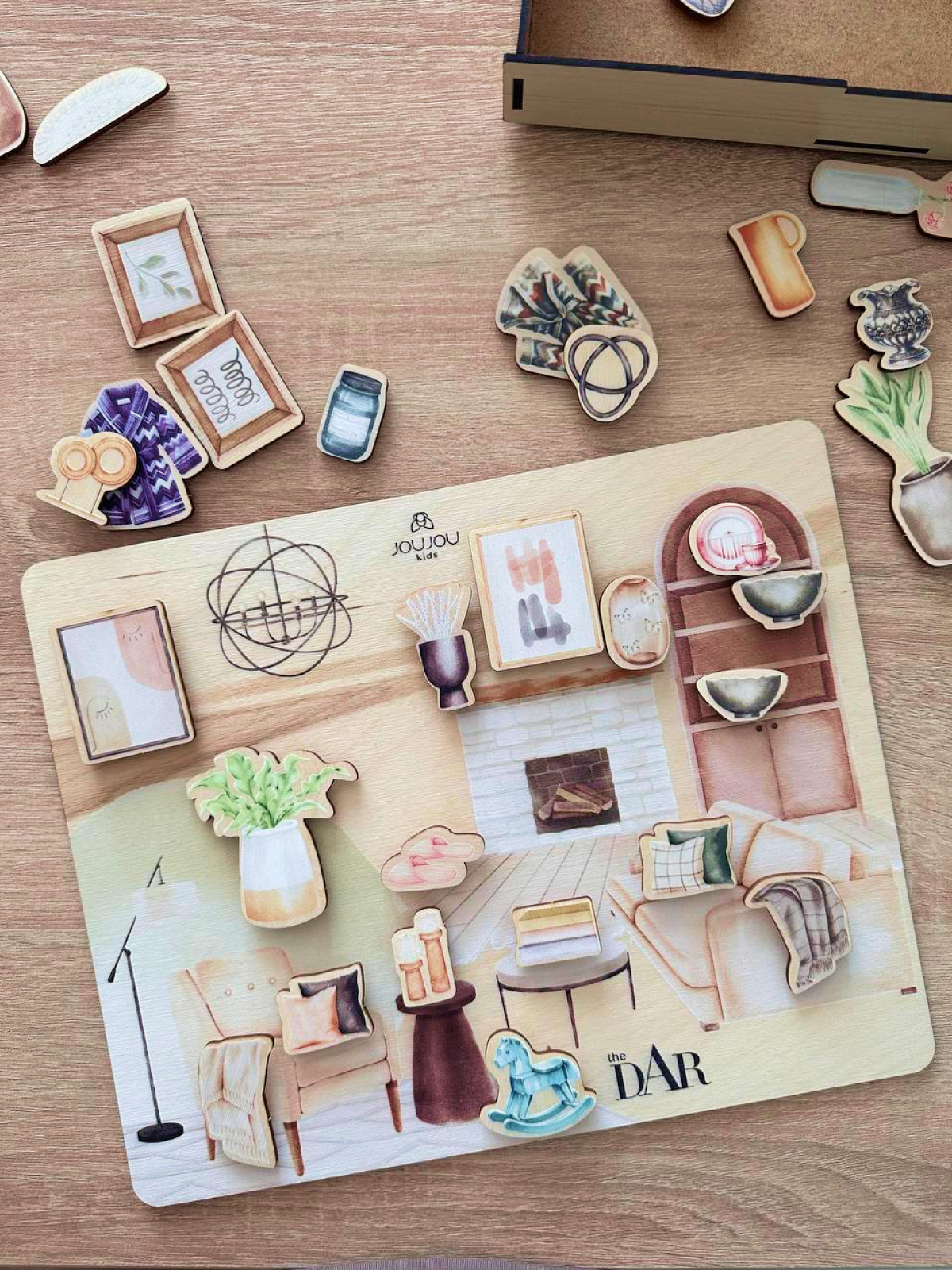 картинка Настольная игра, набор для творчества «Декоратор» x «The Dar Store» от магазина JOUJOU