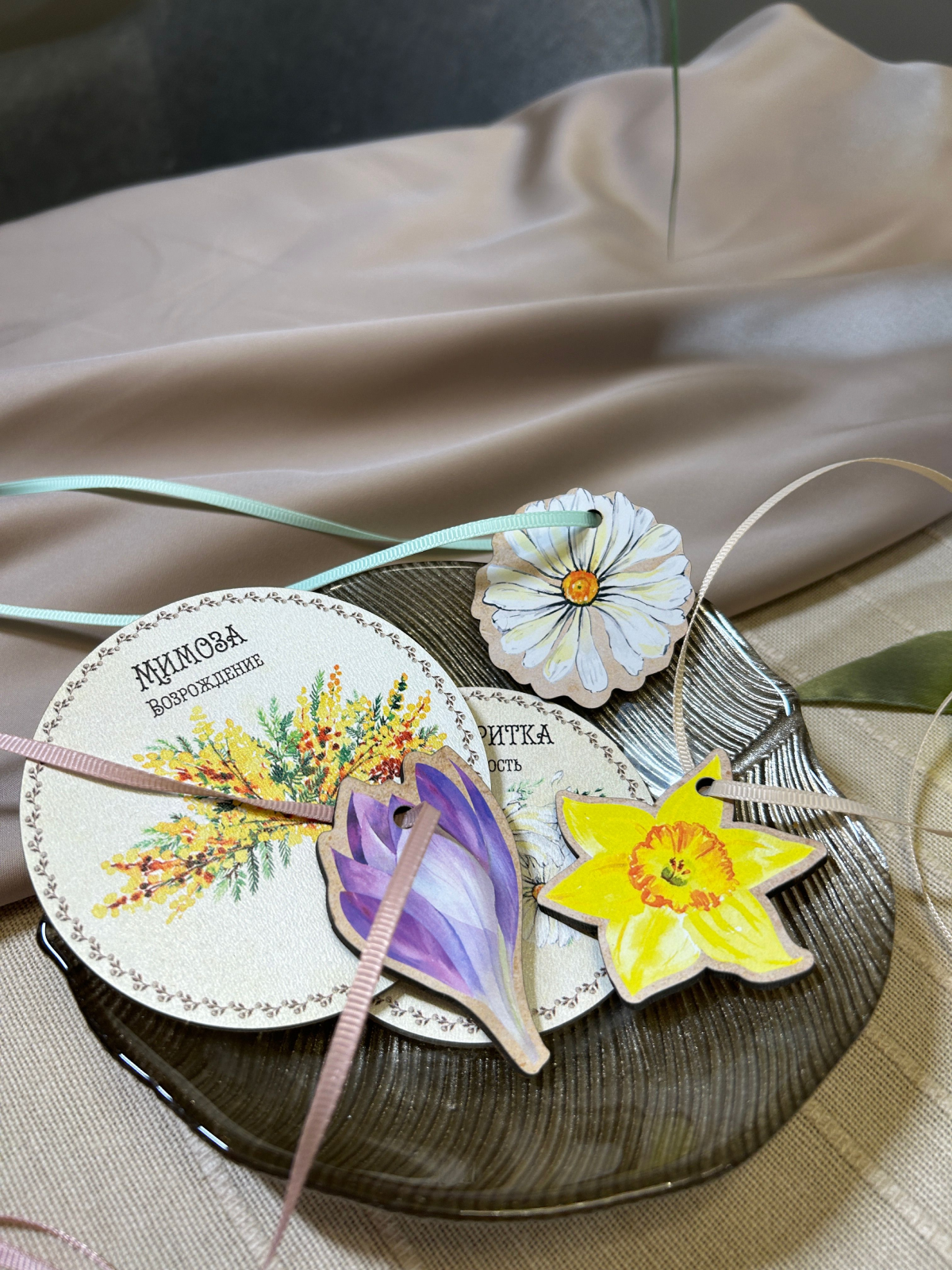 картинка Весенний адвент с подвесами "Язык цветов" от магазина JOUJOU