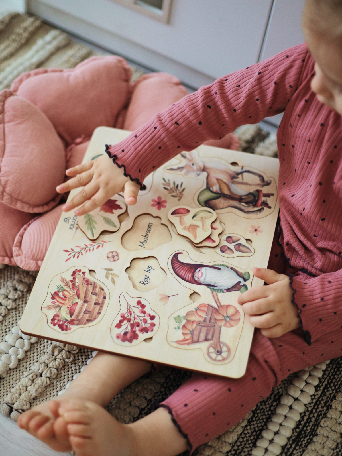 картинка Познавательный пазл «Урожай» из серии Истории умных гномов от магазина JOUJOU