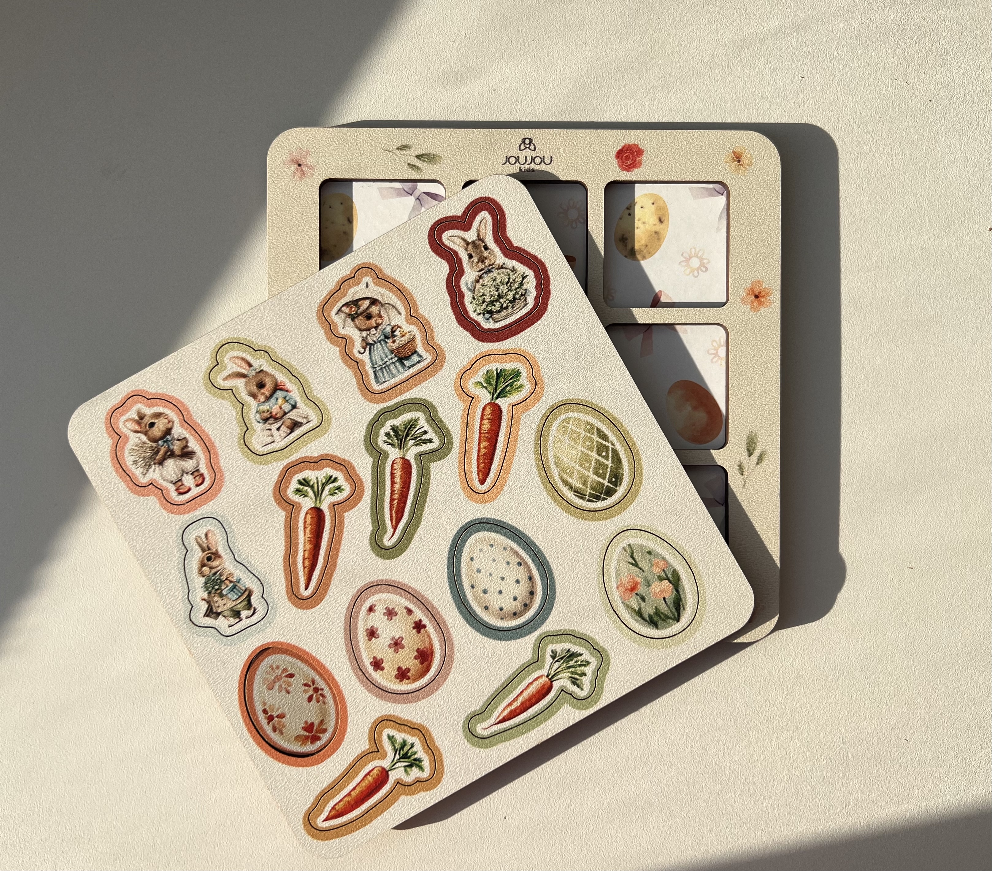 картинка Деревянная игра "Пасхальные крестики-нолики" от магазина JOUJOU